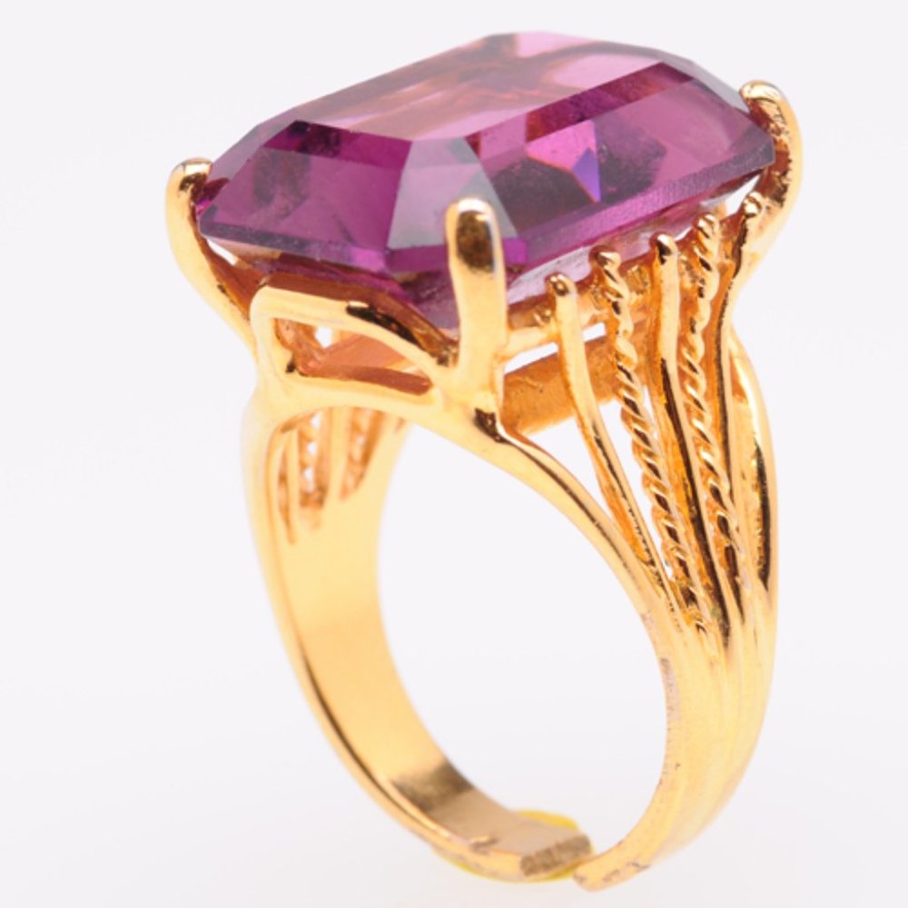 Amethyst Lucite Crystal 18K HGE Ring